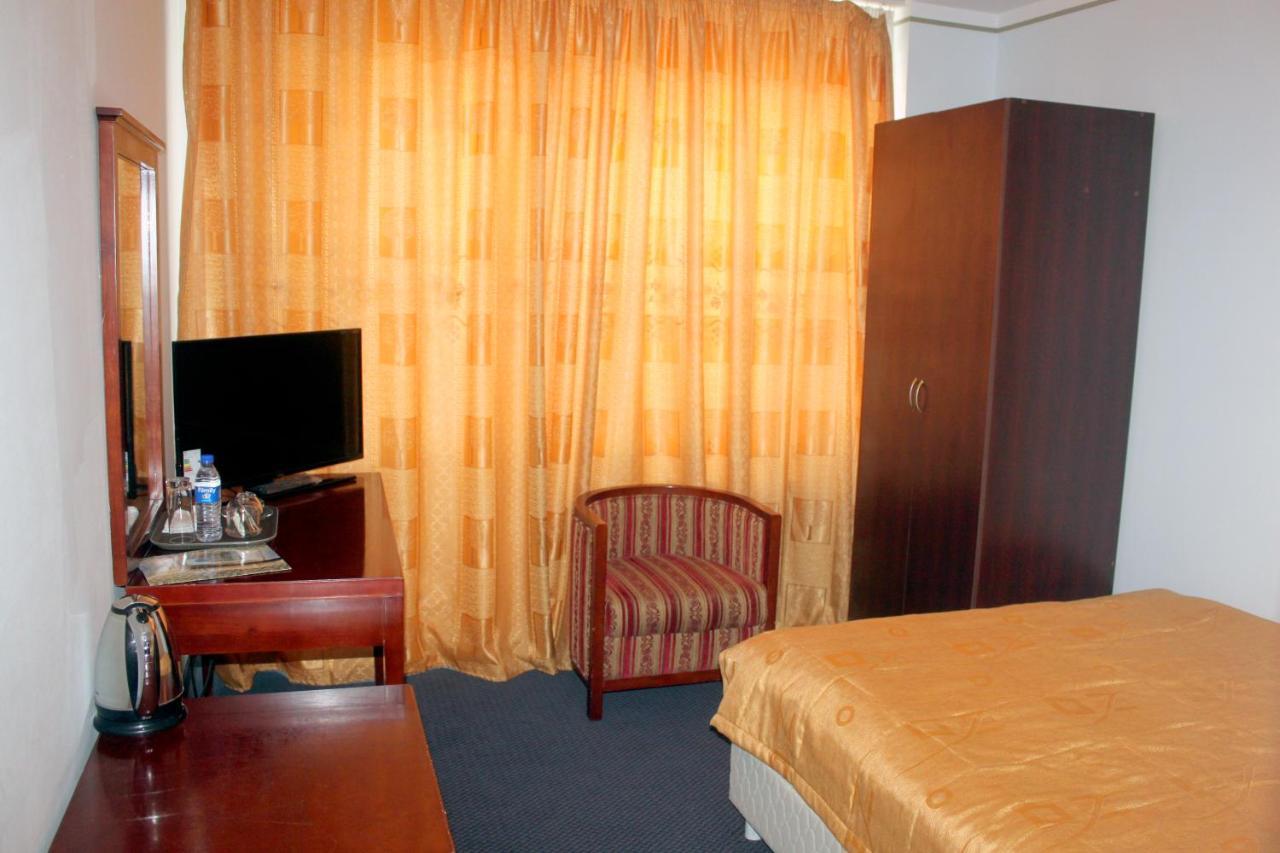 Hotel Grand Buhara Dış mekan fotoğraf