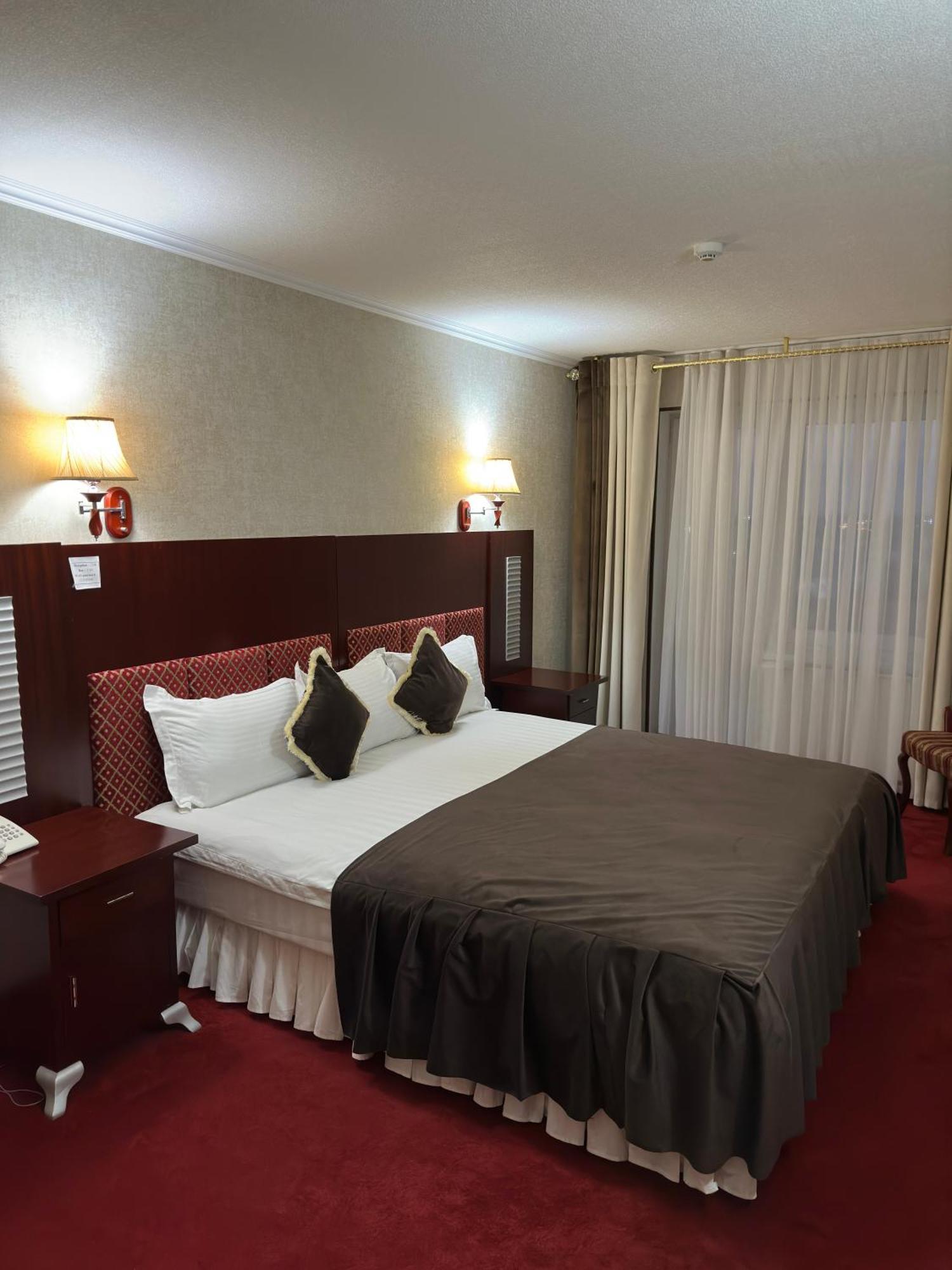 Hotel Grand Buhara Dış mekan fotoğraf