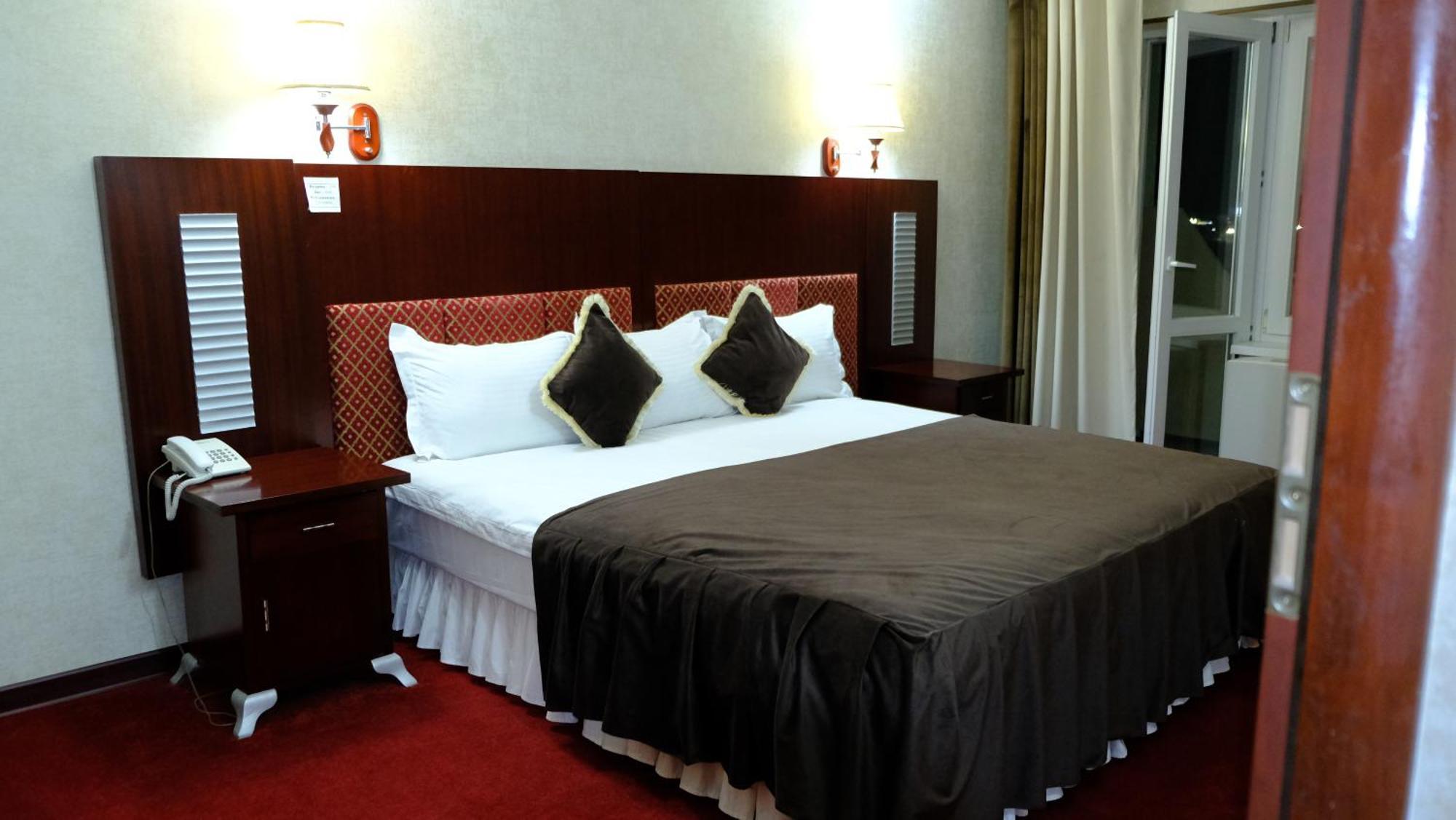 Hotel Grand Buhara Dış mekan fotoğraf