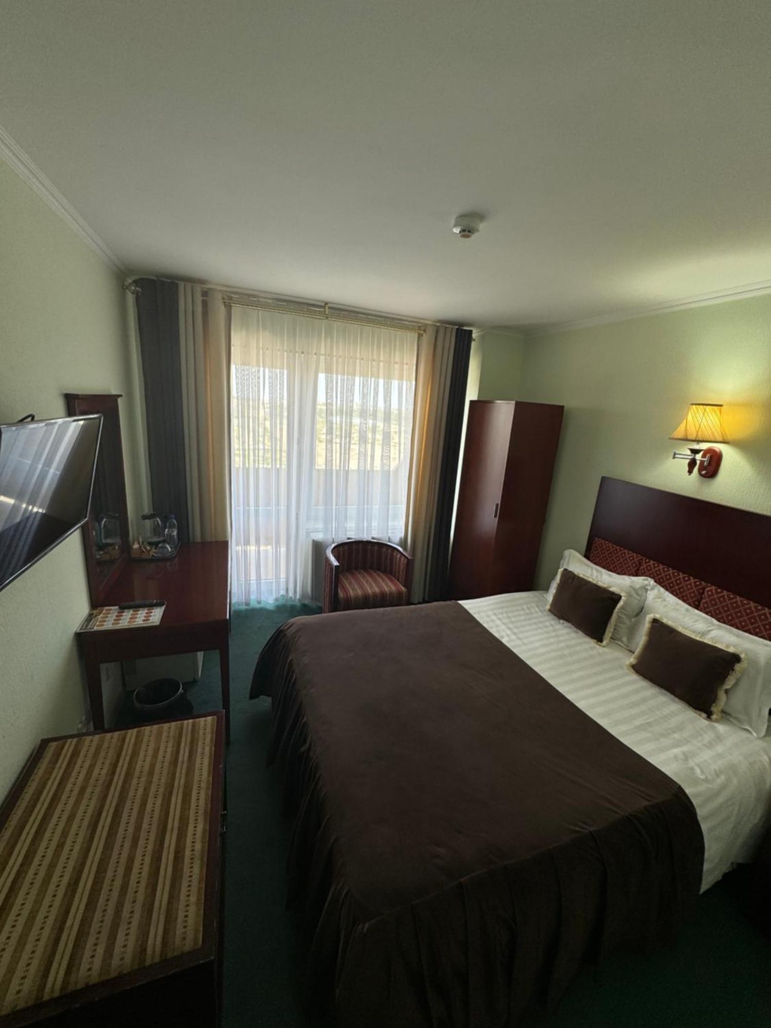 Hotel Grand Buhara Dış mekan fotoğraf